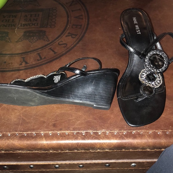 Shoes - Picture 2 of 3